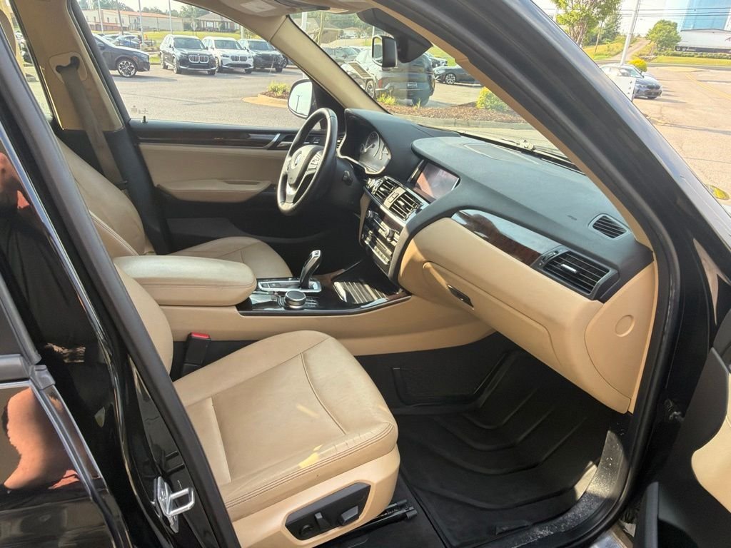 Used 2017 Black BMW sDrive28i image 19
