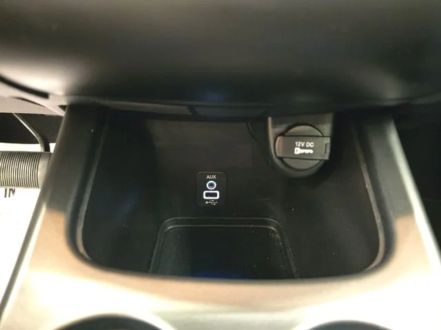 Used 2018 Redline 2 Coat Pearl Dodge SXT image 24