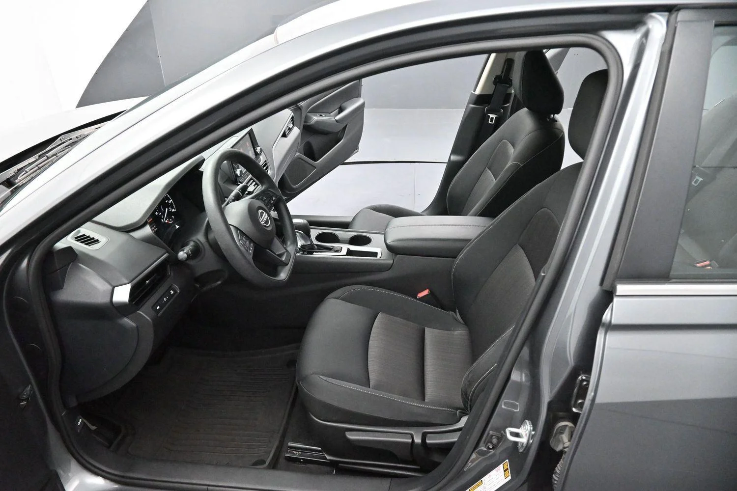 Used 2024 Gun Metallic Nissan 2.5 S image 11