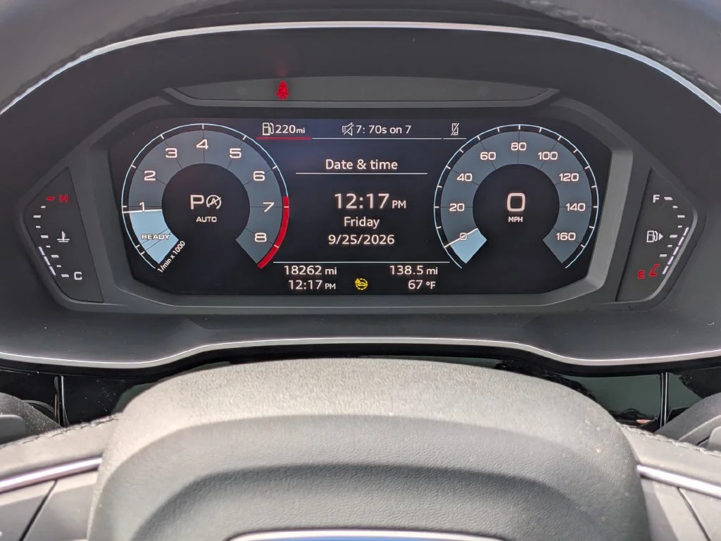 Used 2023  Audi Premium image 18