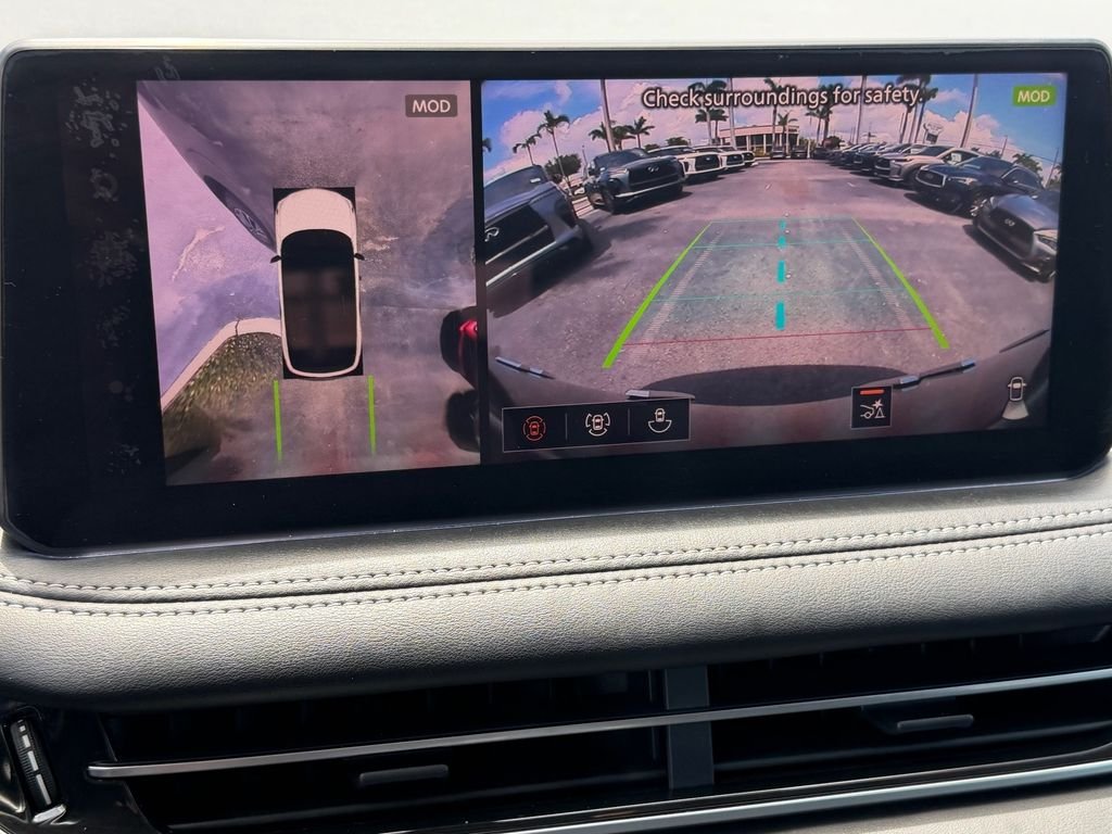 Used 2026 Green INFINITI LUXE image 23