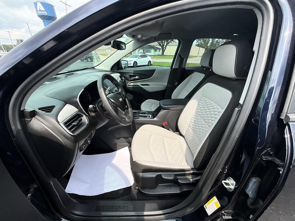 Used 2020 Blue Chevrolet LS image 15