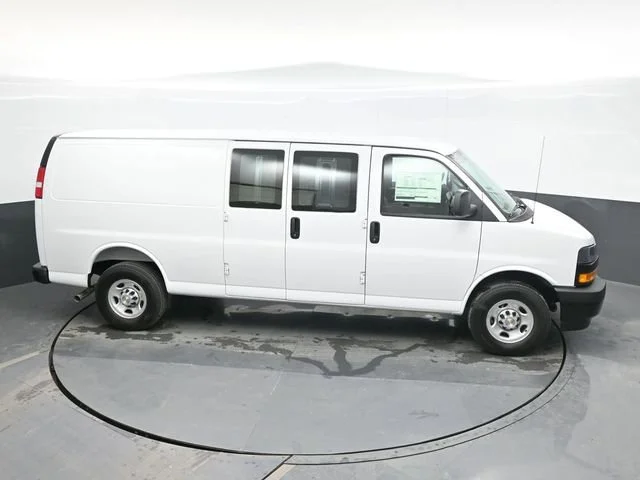 2026 Chevrolet Express Cargo Work Van - Photo 16