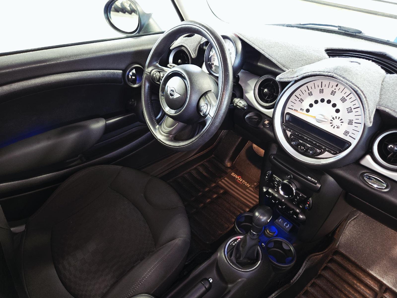 Used 2013 Reef Blue Metallic MINI CLUBVAN image 50
