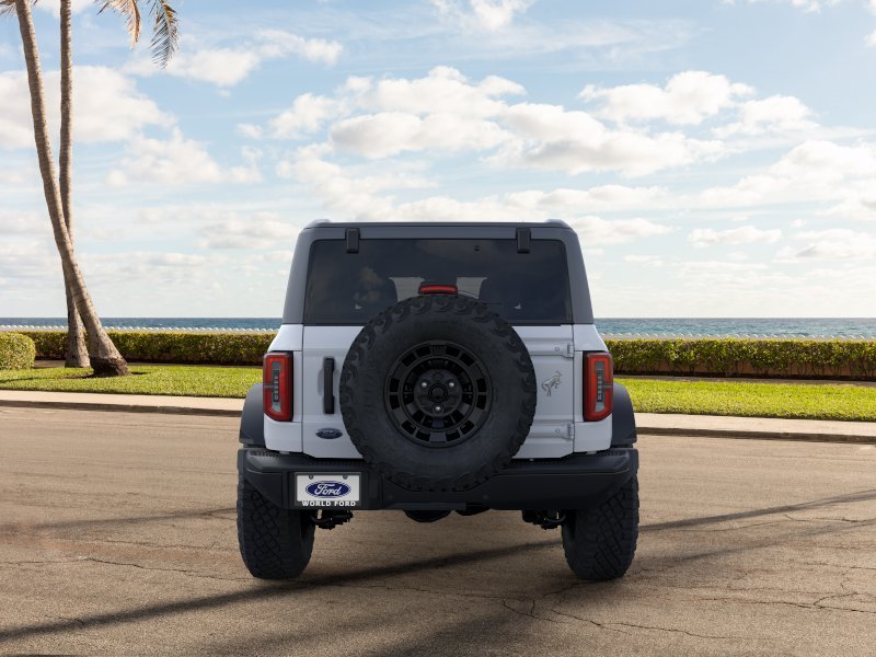 New 2026 Oxford White Ford Badlands® image 5
