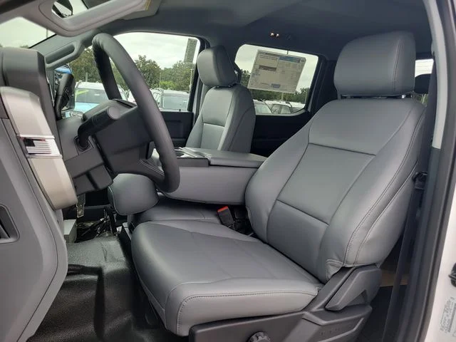New 2026 Oxford White Ford XL image 19