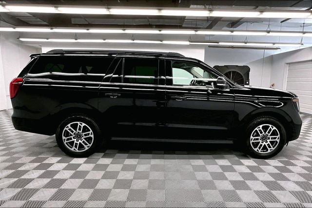 2025 Ford Expedition Active - Photo 15