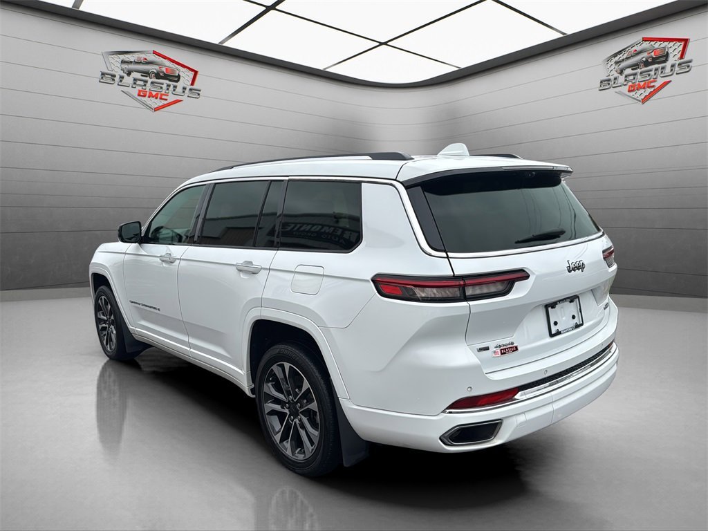 2022 Jeep Grand Cherokee Overland photo 3