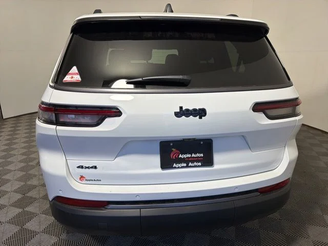 New 2026 White/off-white Jeep Limited image 5