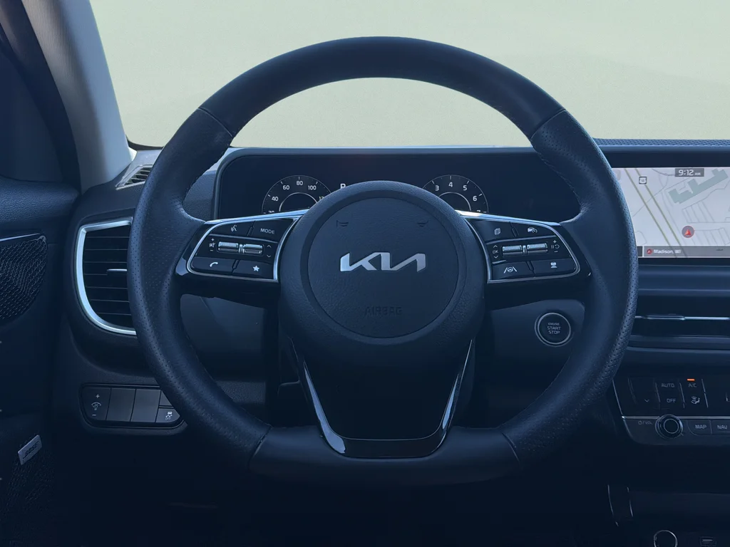 Used 2024 Gravity Gray Kia SX image 29