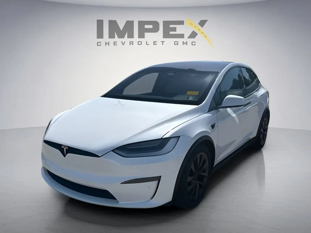 Used 2022  Tesla Plaid image 1