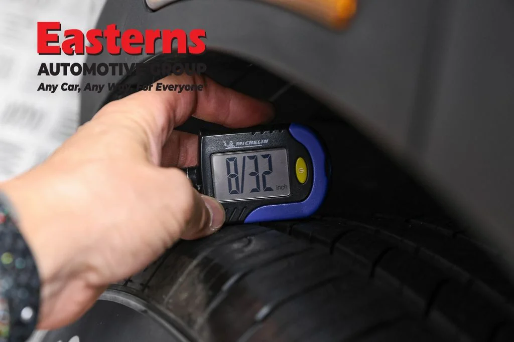 Used 2022 Black Kia S image 27