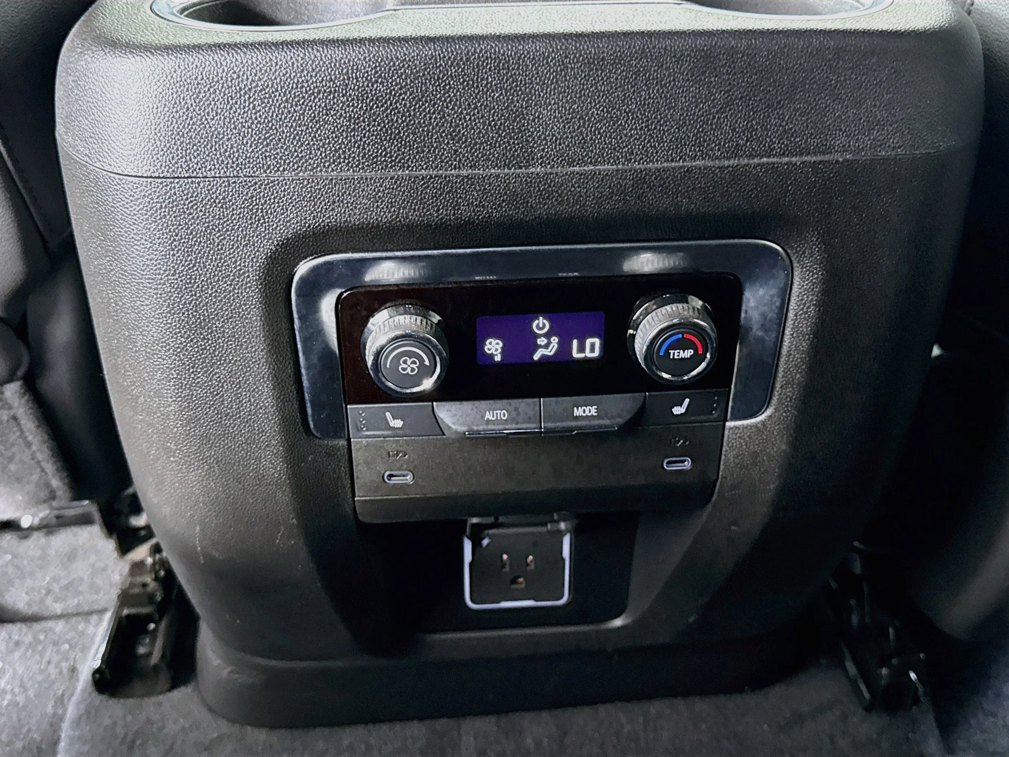 Used 2025 Black Chevrolet Premier image 27