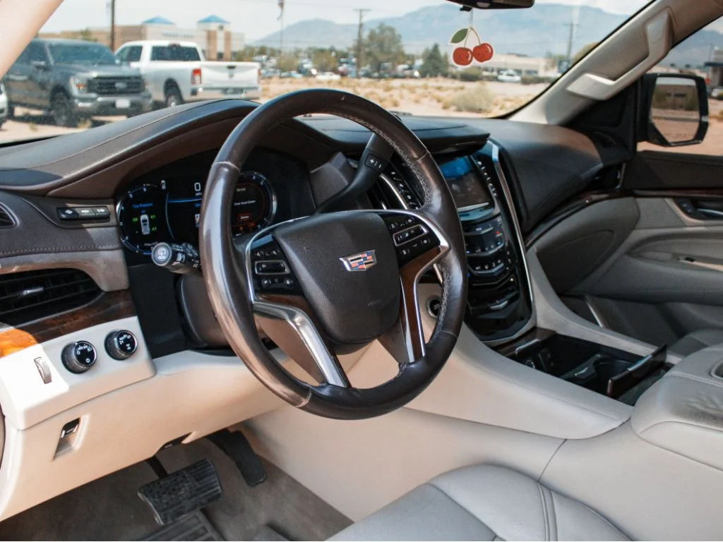 Used 2017 Deep Amethyst Metallic Cadillac Premium Luxury image 8