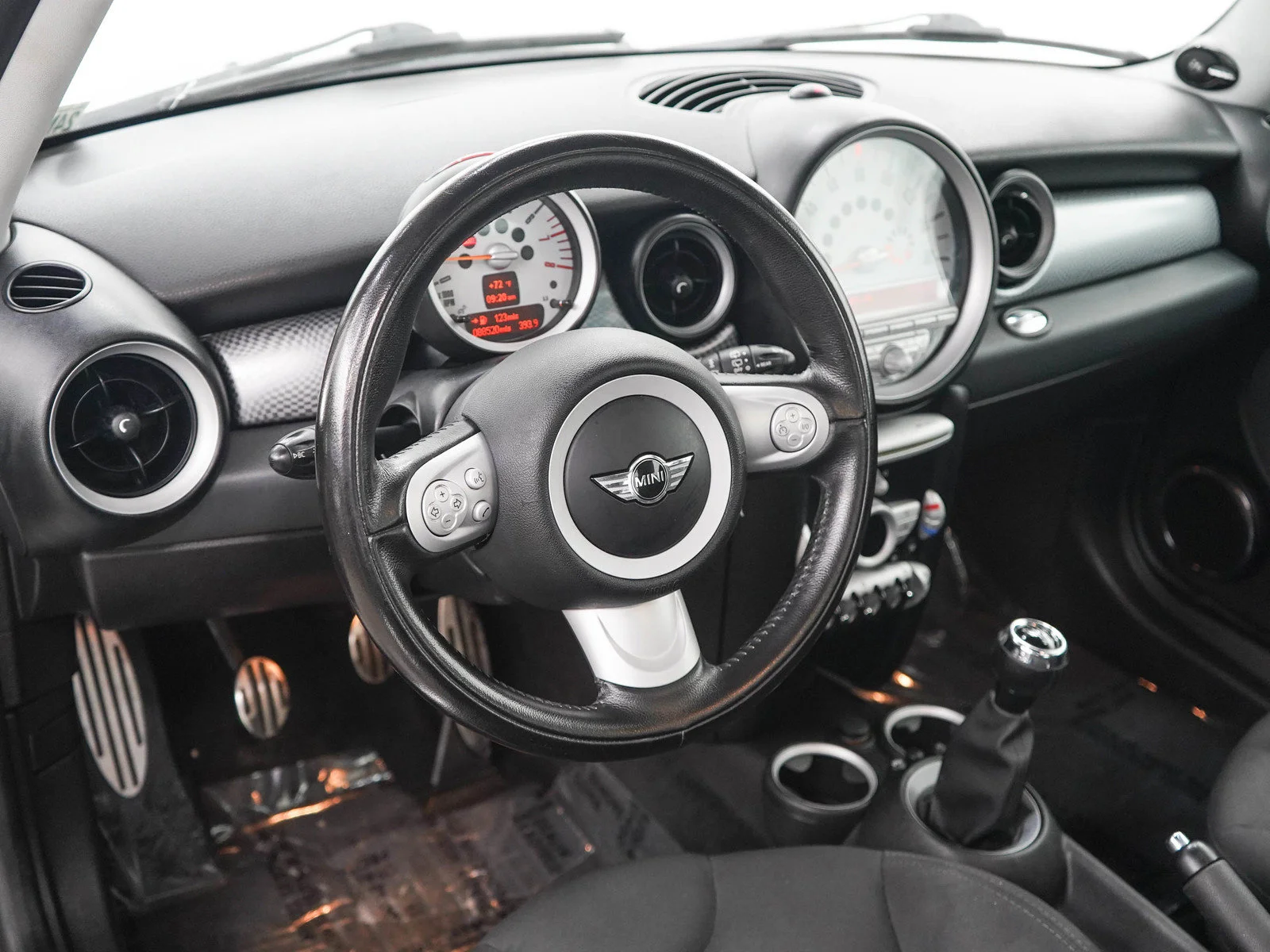 Used 2010 Dark Silver Metallic MINI Base image 16