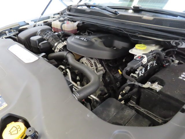 Used 2023 Bright White Clearcoat Jeep Base image 49