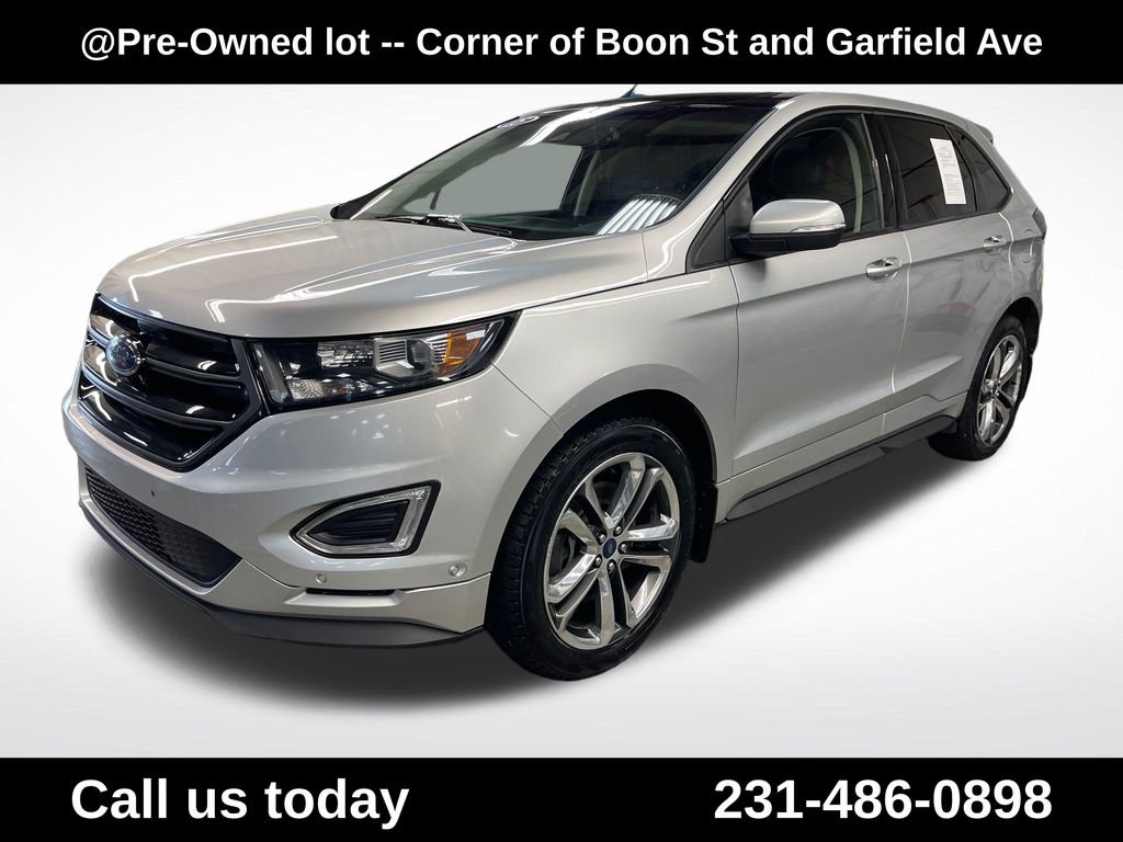 Used 2015 Silver Ford Sport image 1