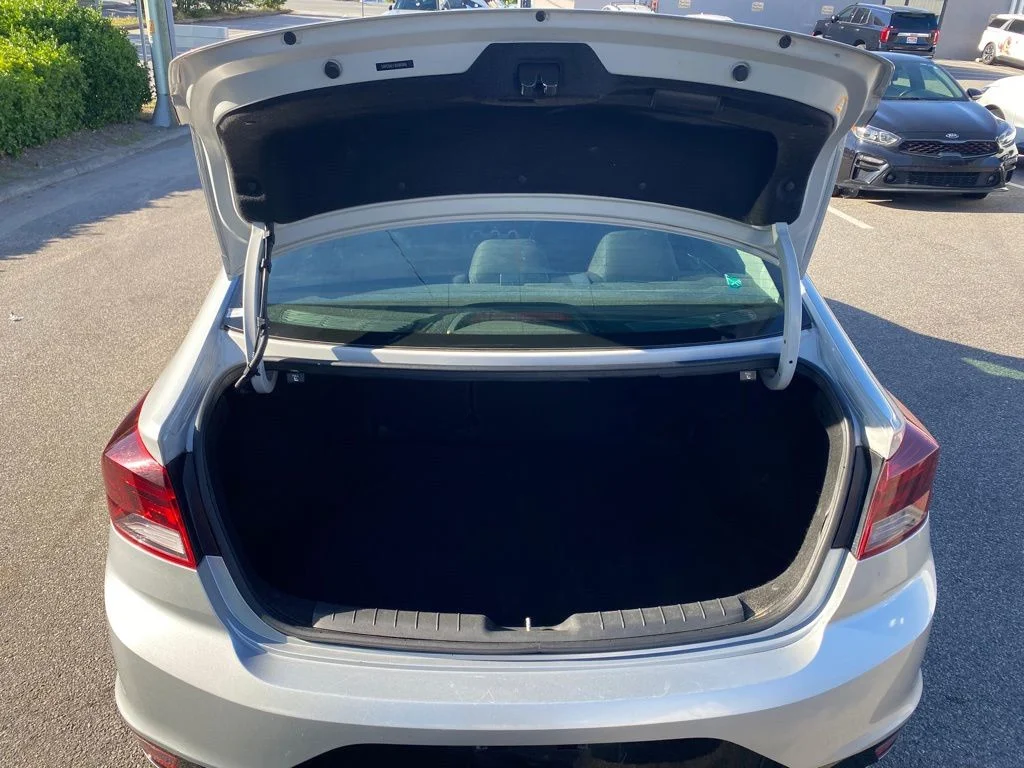 Used 2019 Silver Hyundai SEL image 13