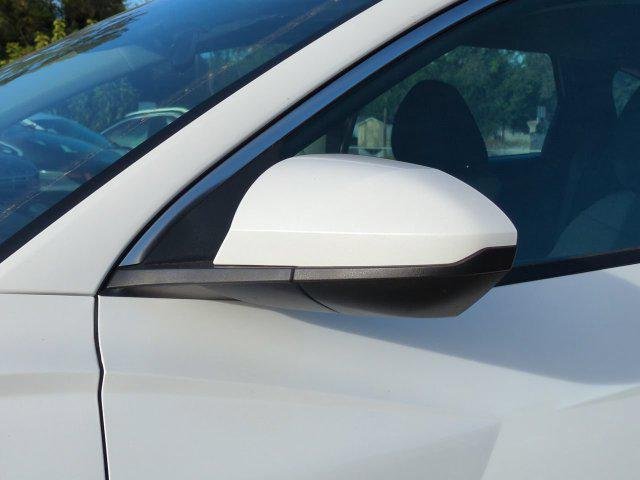 New 2026 White Hyundai SE FWD image 12