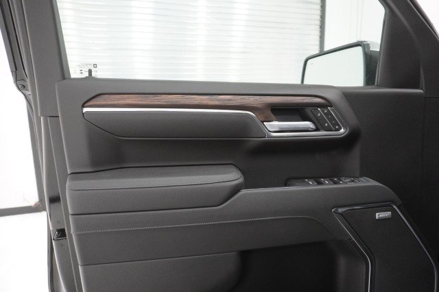 2026 GMC Sierra 1500 SLT - Photo 18