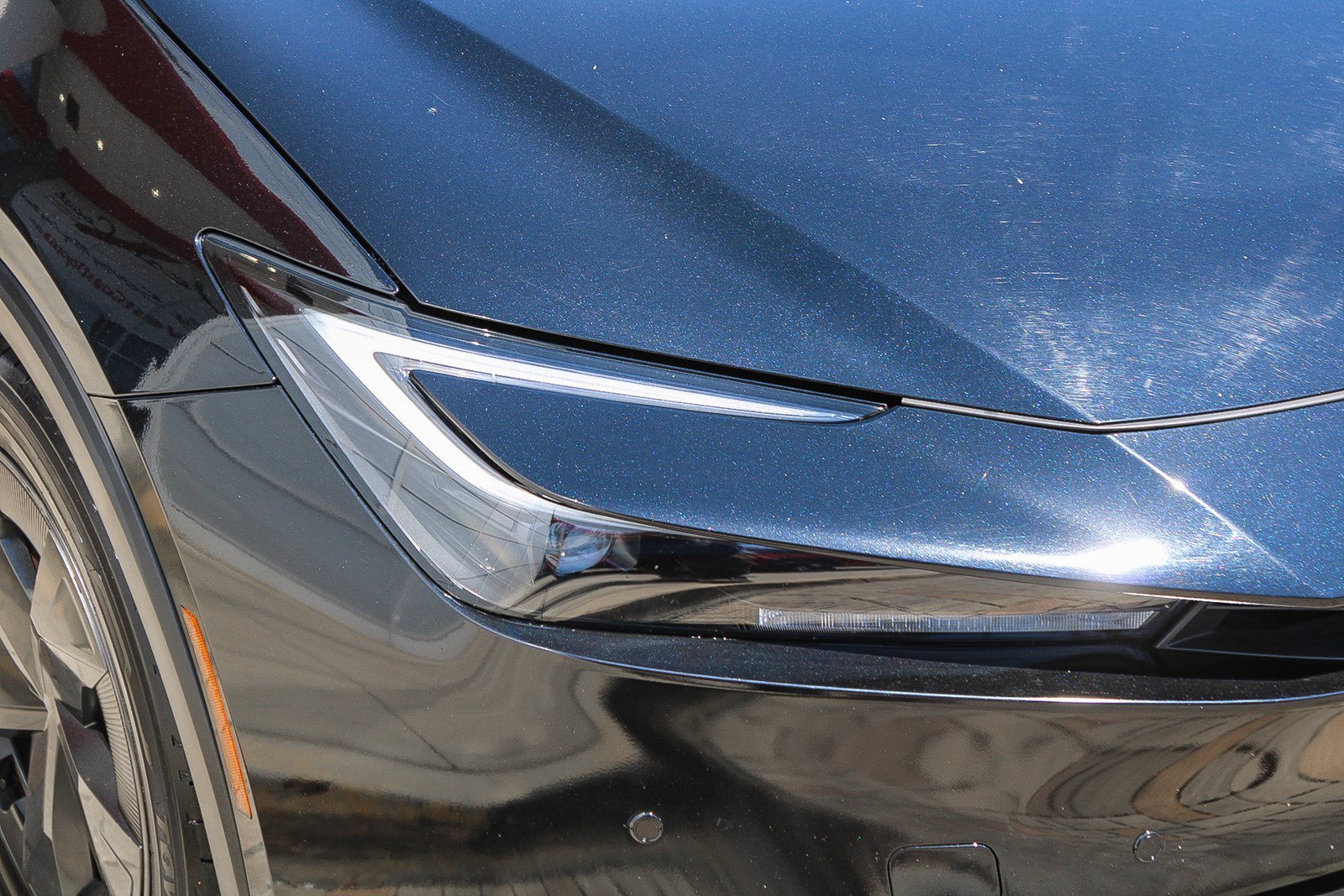 Certified Used 2025 Midnight Black Metallic Toyota LE image 4
