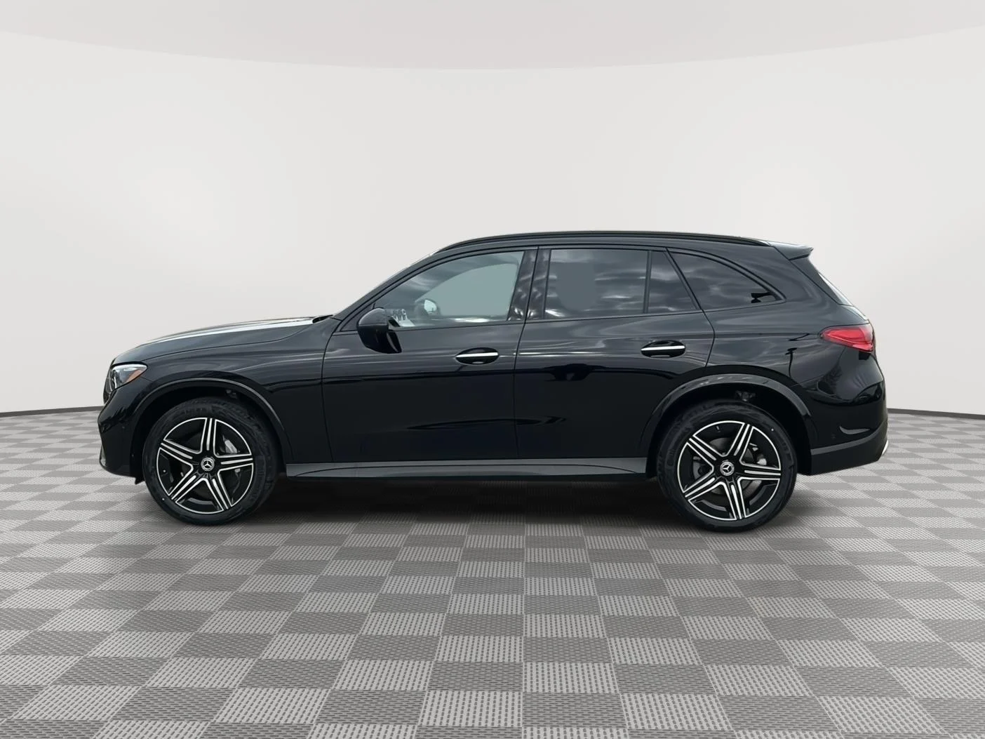 New 2026 Black Mercedes-Benz GLC 300 image 6