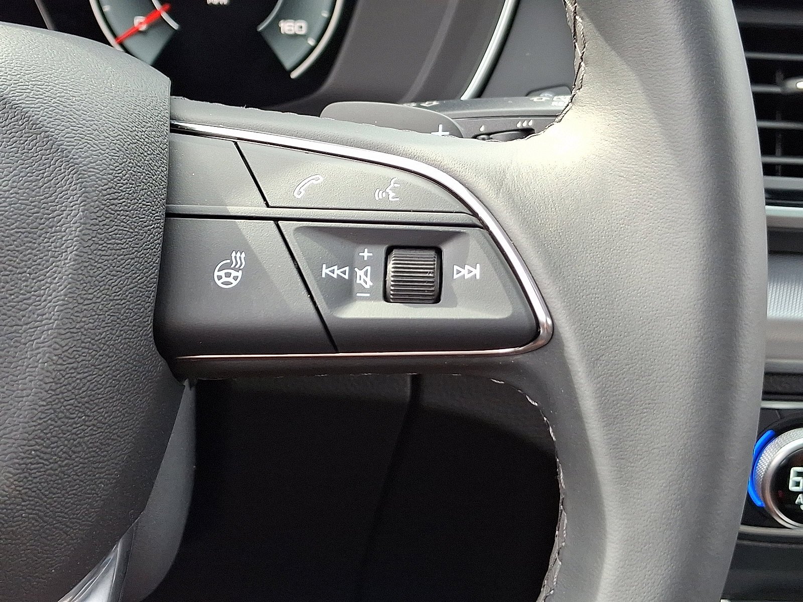 2025 Audi Q5 Premium - Photo 22