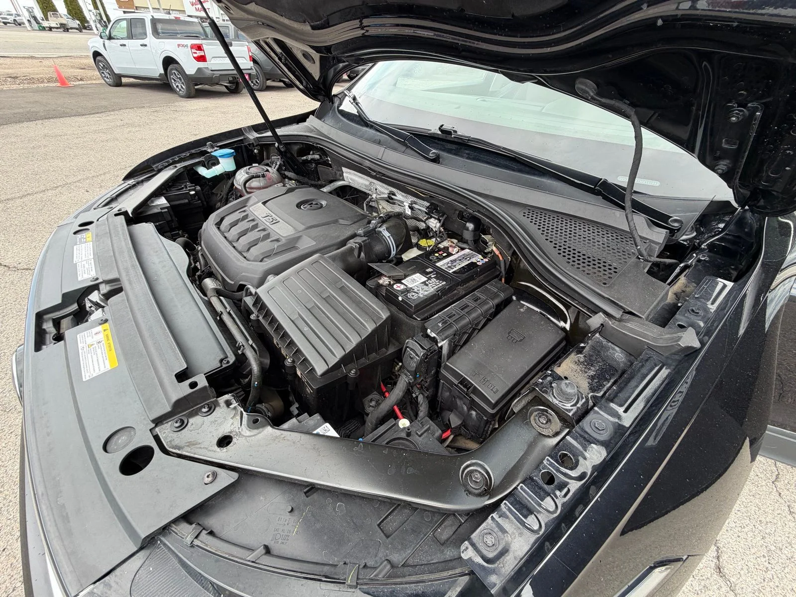 Used 2022  Volkswagen 2.0T SE image 34