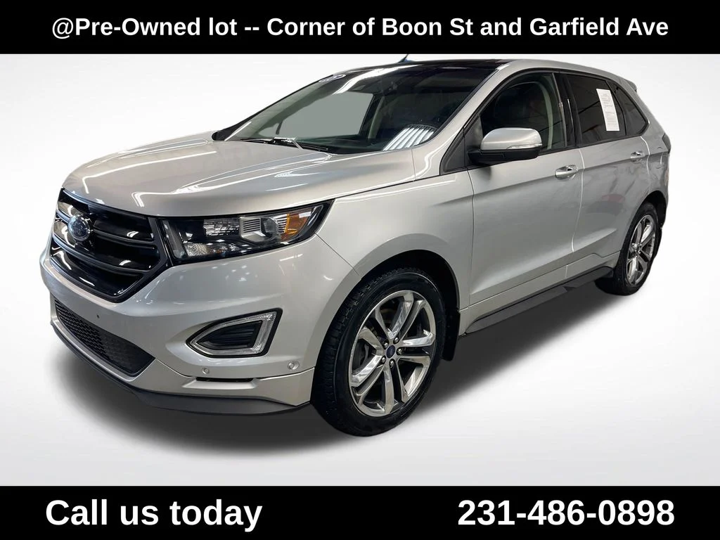 Used 2015 Silver Ford Sport image 1