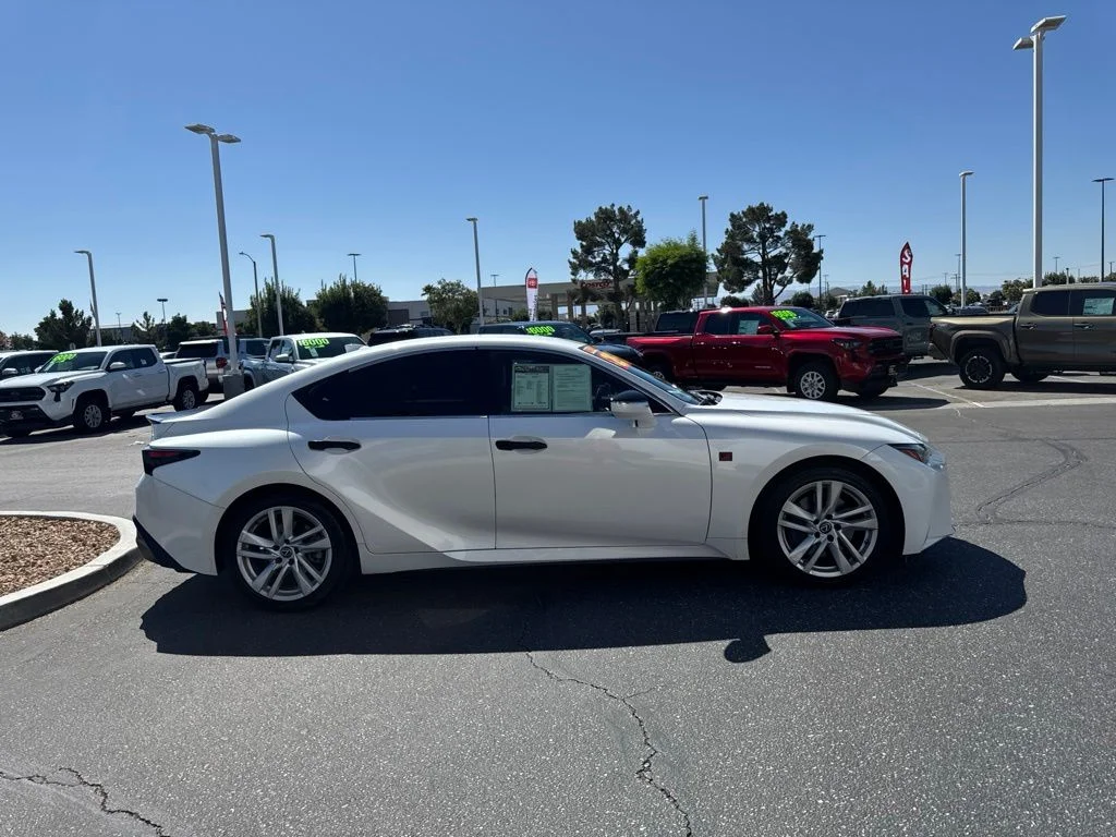 Used 2021 White Lexus 300 image 5
