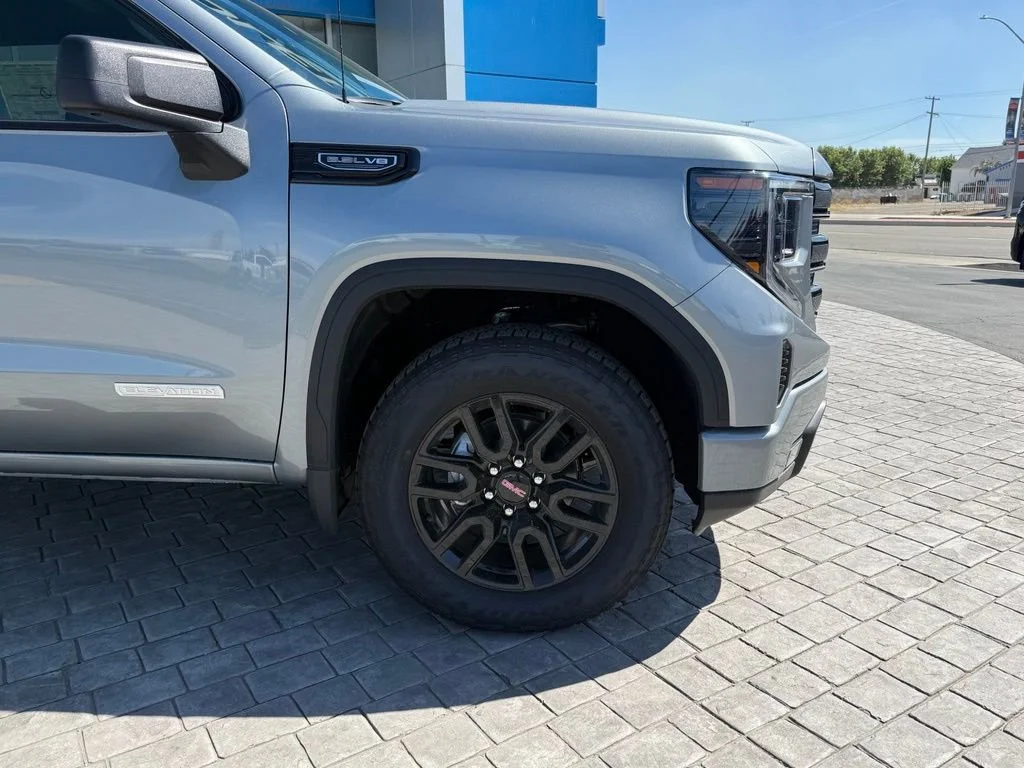 New 2026 Sterling Metallic GMC Elevation image 6