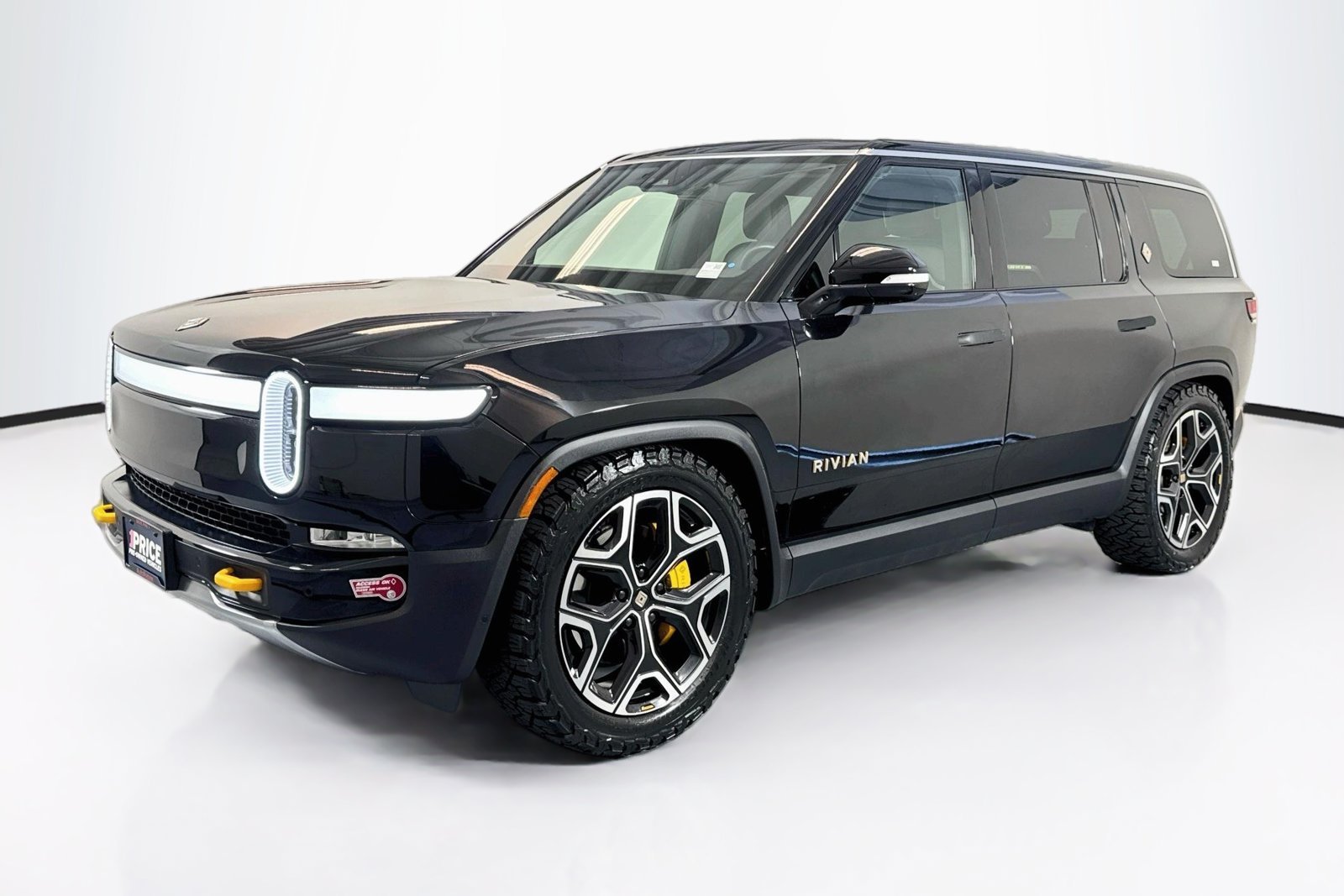 2023 Rivian R1S