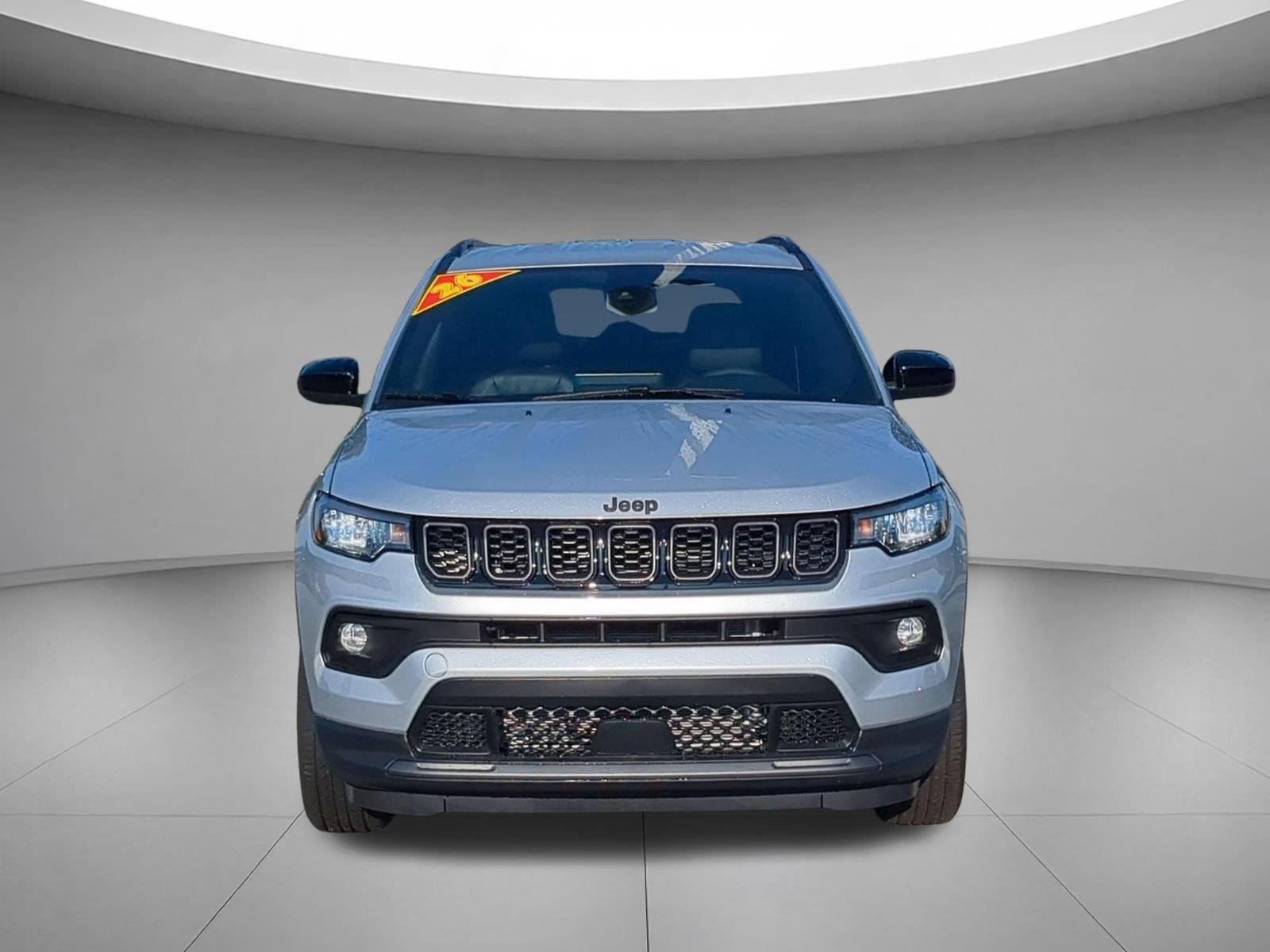 New 2026 Silver Zynith Metallic Clear-Coat Exterior Paint Jeep Latitude Altitude image 8