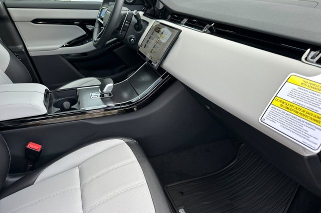 New 2026 Tribeca Blue Land Rover Hoxton Edition image 14