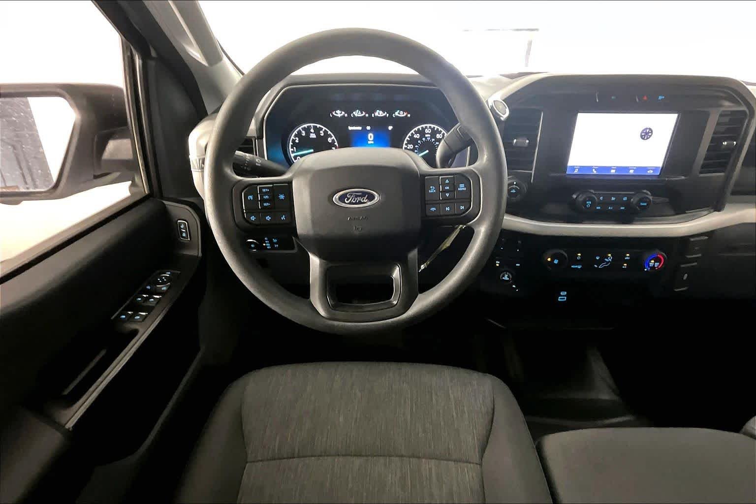 Used 2022 Oxford White Ford XL image 18