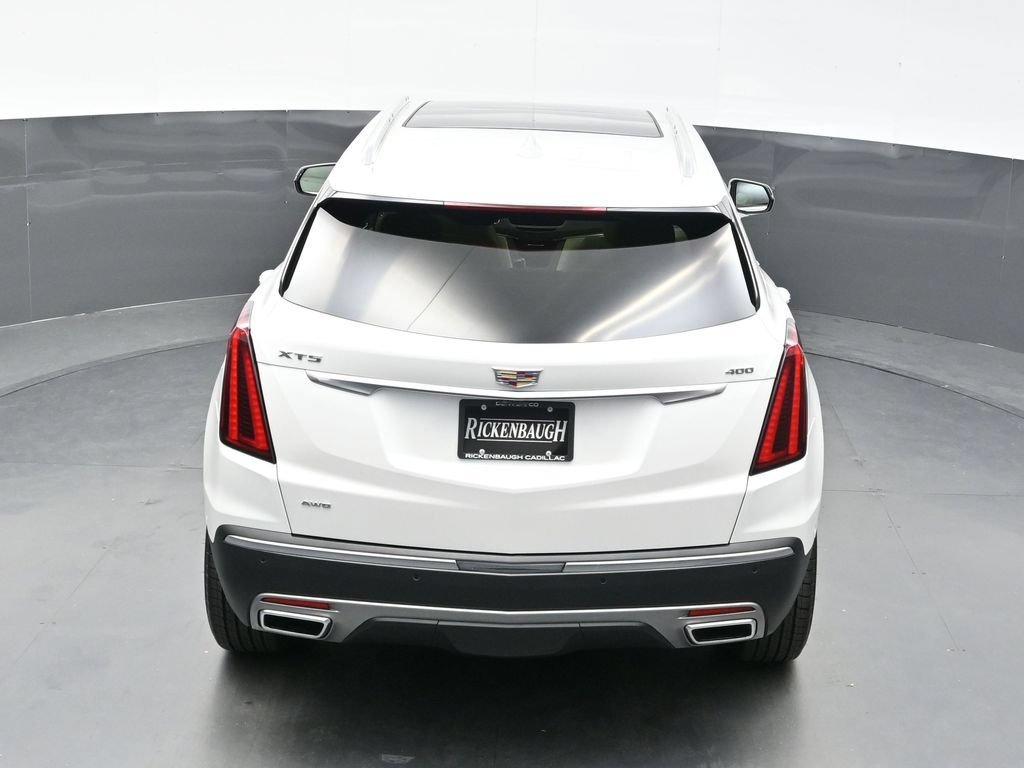 New 2026 Crystal White Tricoat Cadillac Premium Luxury image 31