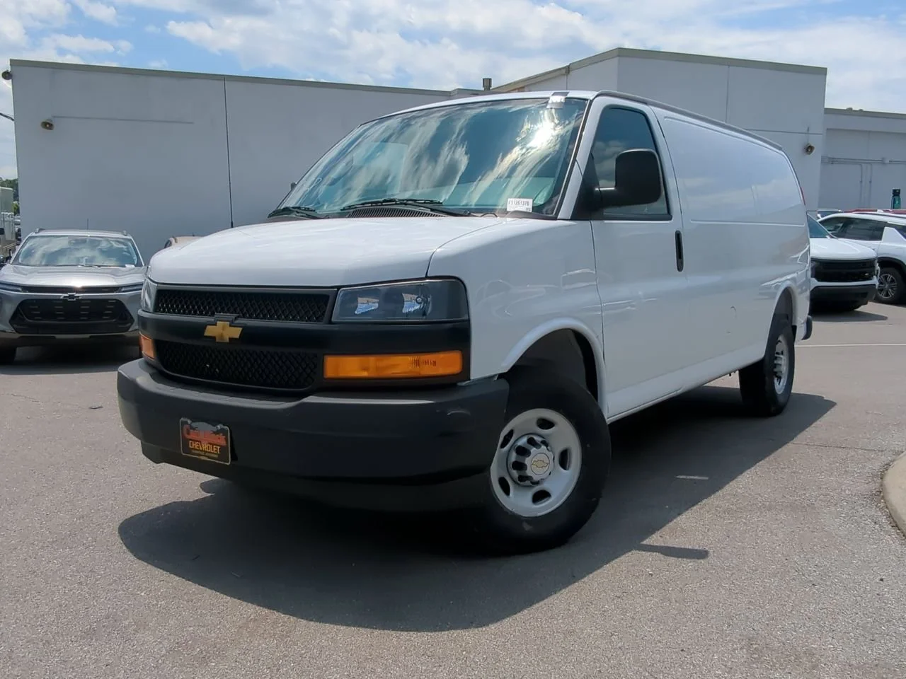 2026 Chevrolet Express 2500 Work Van HD's photo