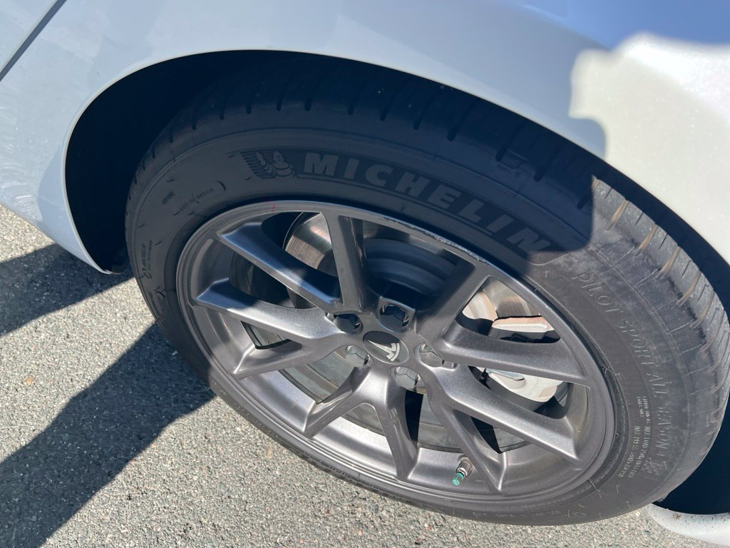 Used 2021 White Tesla Long Range image 4
