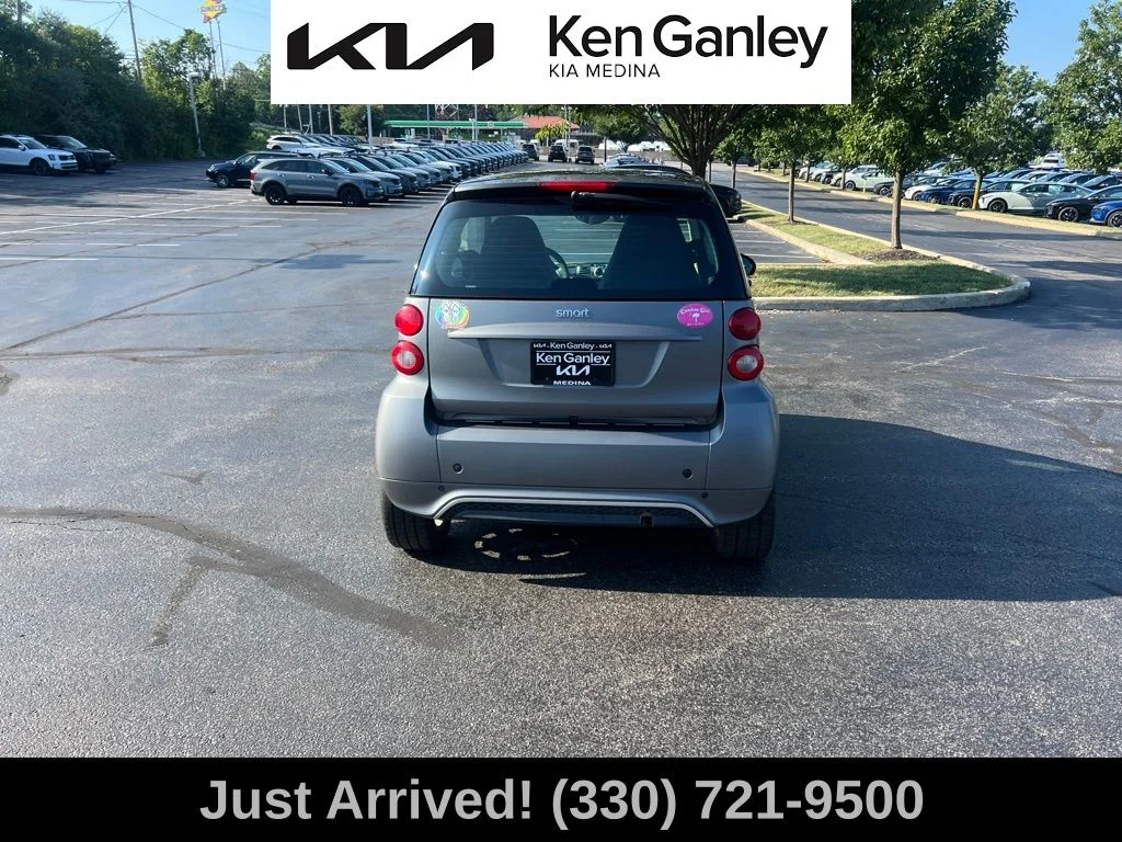 Used 2015 Gray smart Passion image 6