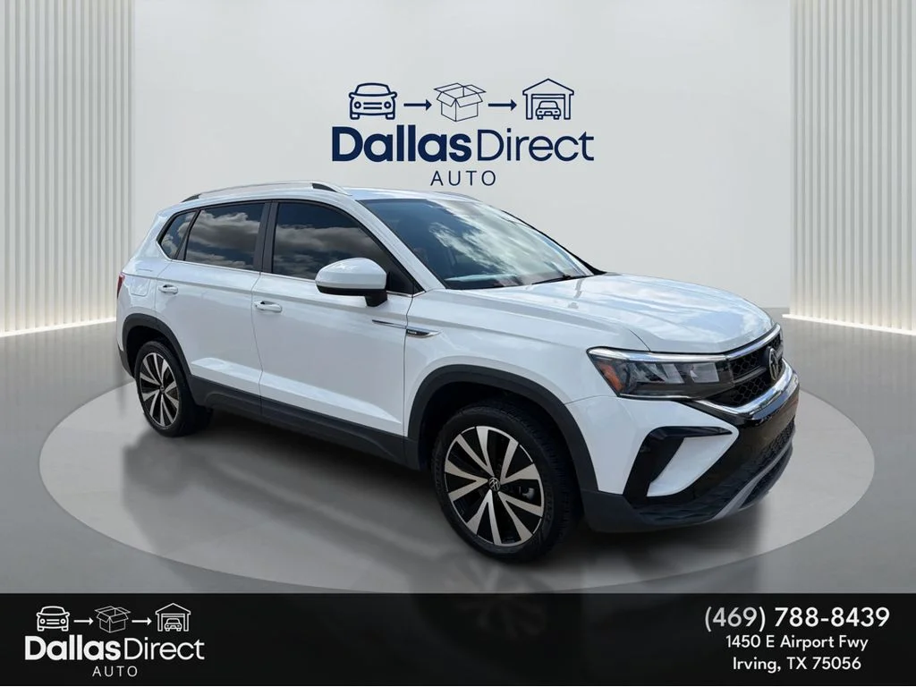 Used 2022 Pure White Volkswagen SE image 2