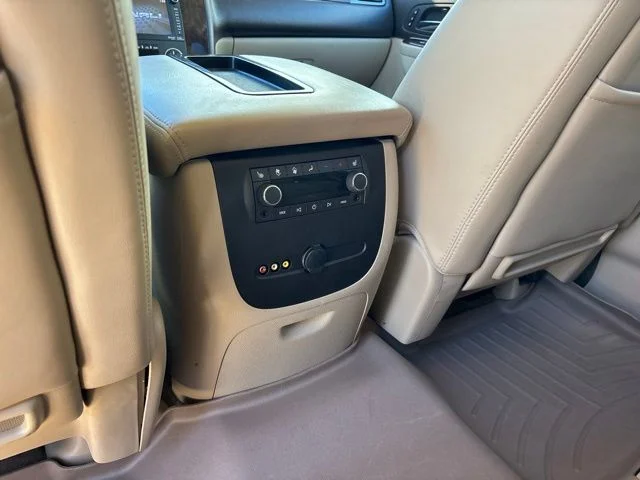 Used 2014 White Diamond Tricoat GMC Denali image 33