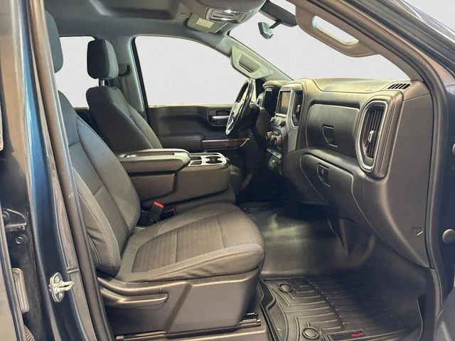Used 2021 Gray Chevrolet RST image 16