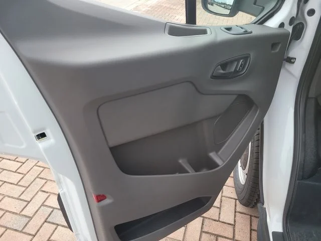 New 2026 Oxford White Ford XL image 18