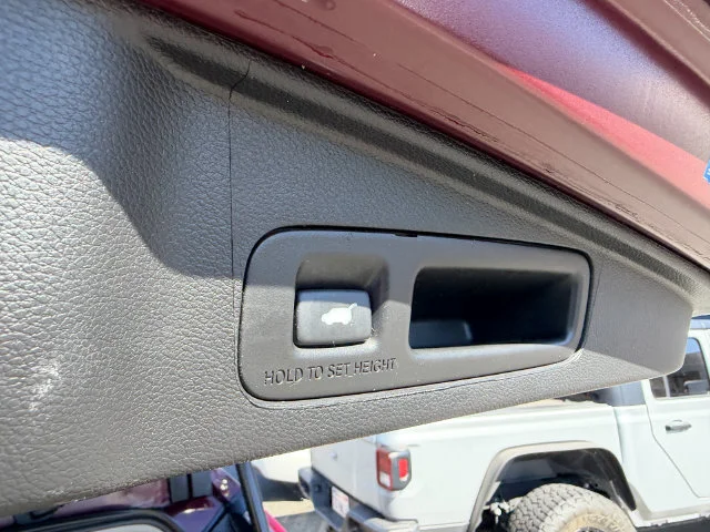 Used 2019 Basque Red Pearl II Honda Touring image 28