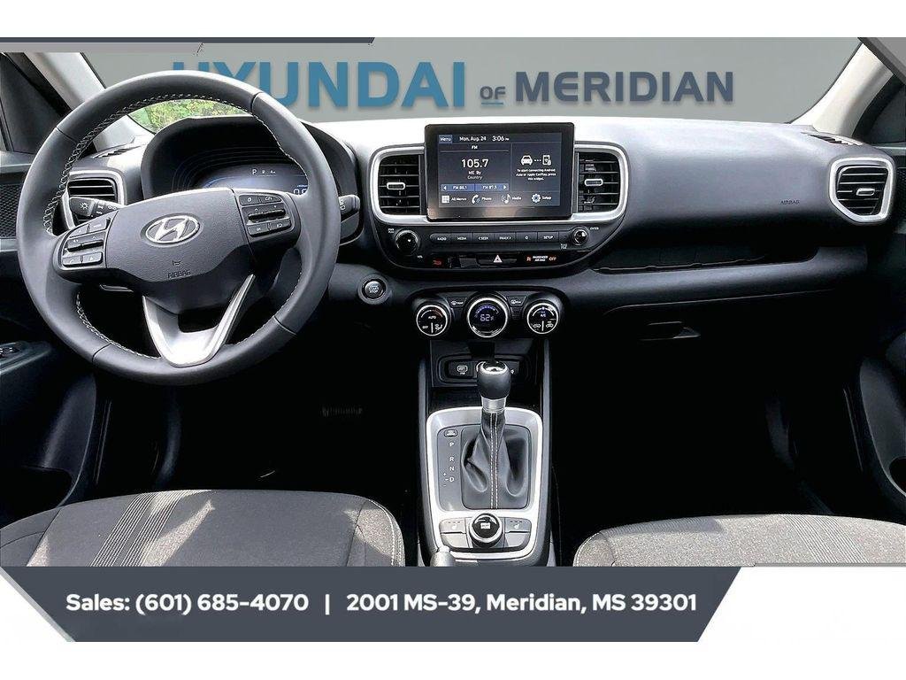 New 2026 LUNAR WHITE Hyundai SEL image 5