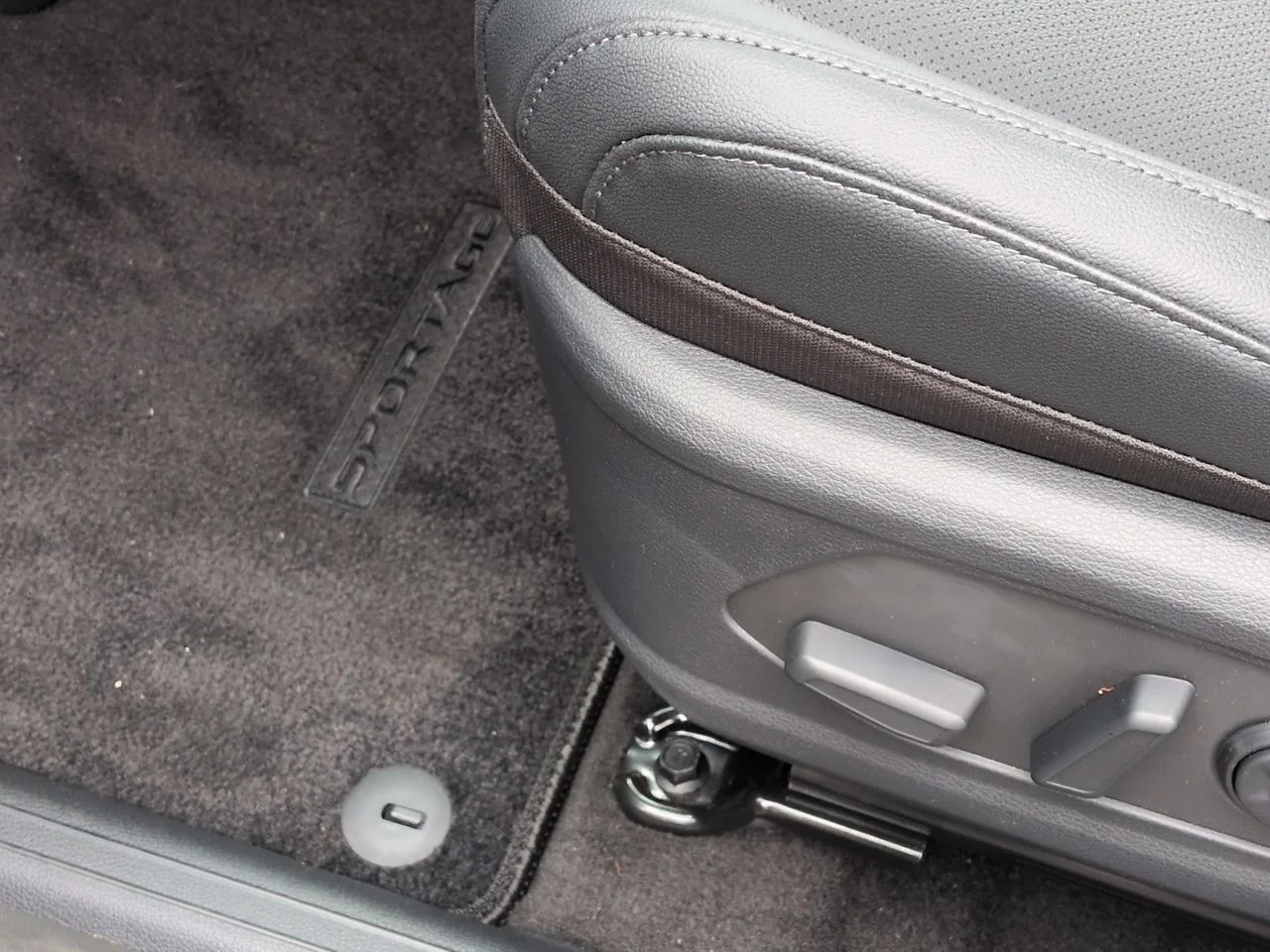New 2026 Wolf Gray Kia EX image 36