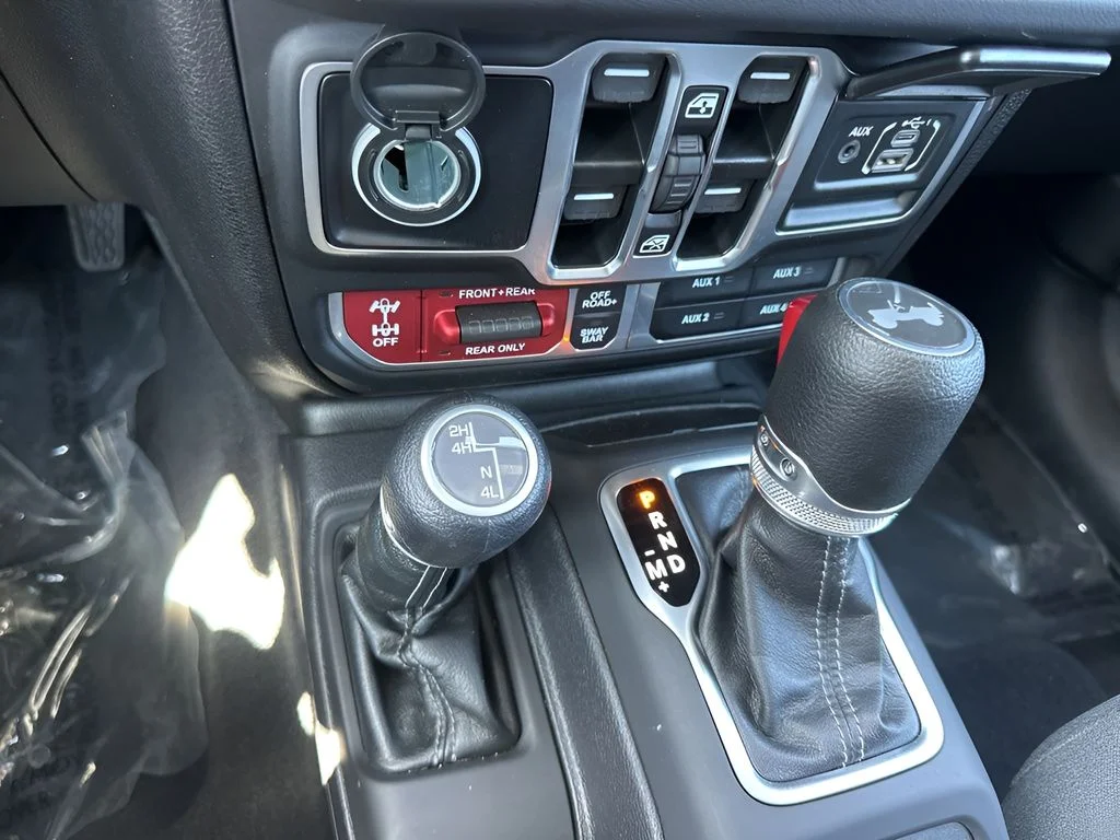 Used 2025 Black Jeep Rubicon image 19