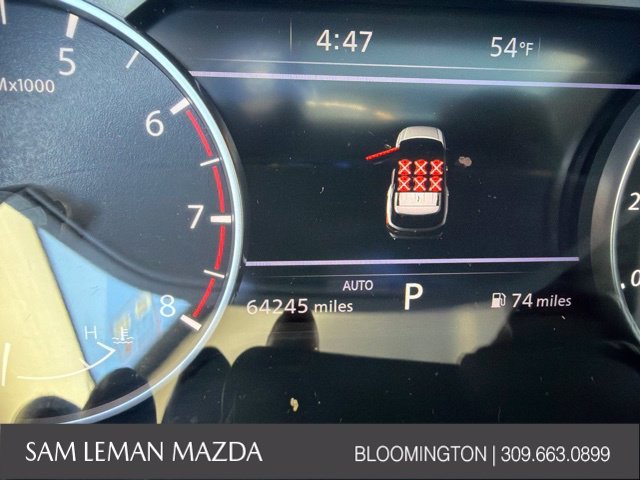 Used 2022 White Nissan SL image 23