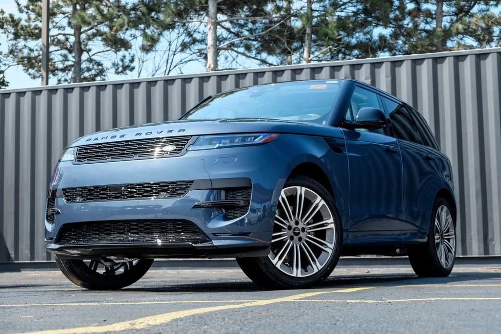 New 2027 Varesine Blue Land Rover Dynamic SE image 1