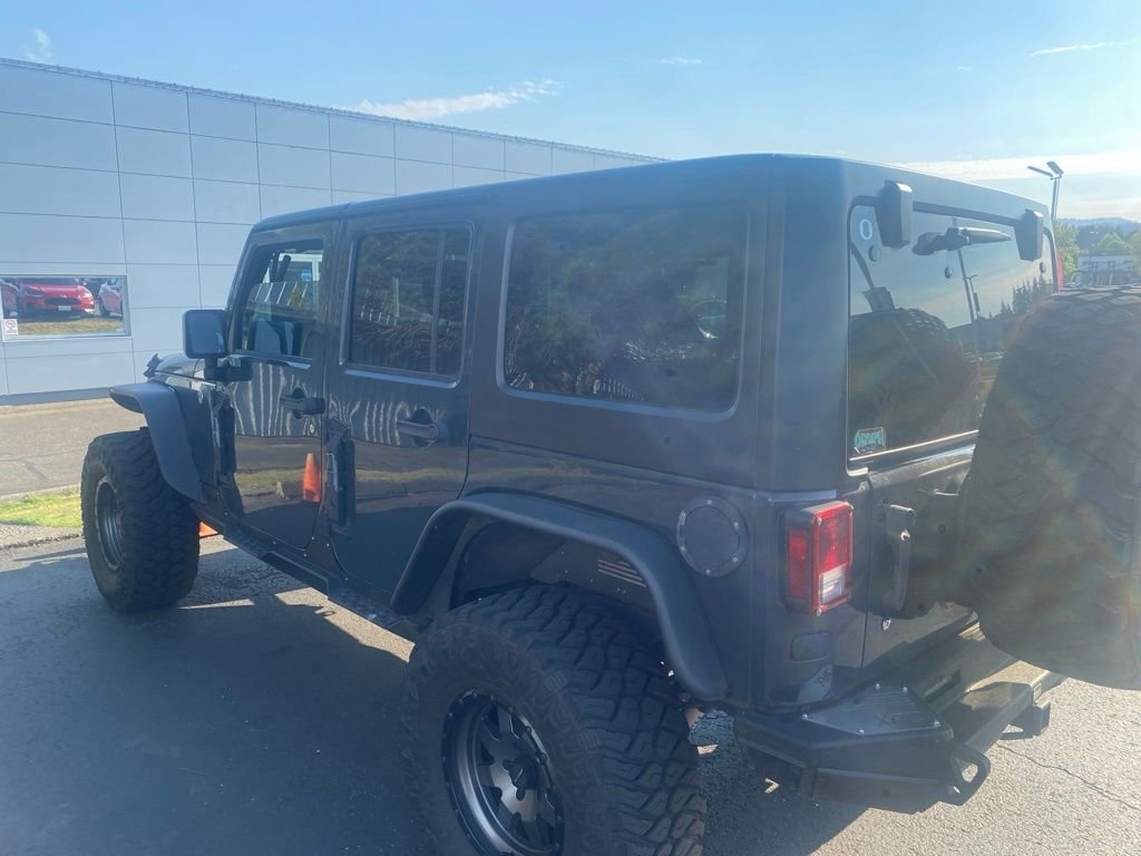 Used 2016 Black Jeep Unlimited Rubicon image 11